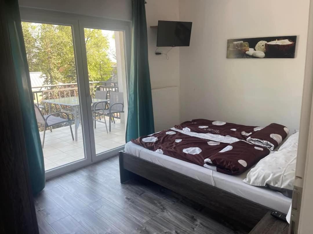 Mirabella Apartman Siofok Luaran gambar