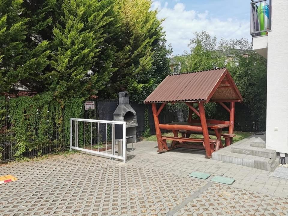 Mirabella Apartman Siofok Luaran gambar